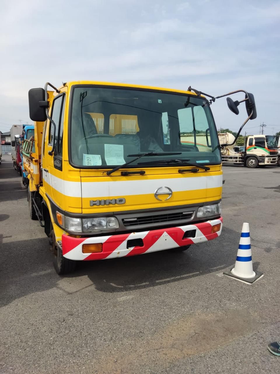 1998 Hino Ranger